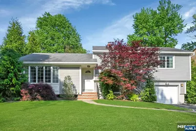 34 Eastbrook Drive, River Edge, NJ 07661 - Photo 1