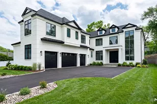196 Midwood Rd, Paramus, NJ 07652 - Photo 1