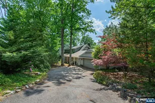 174 Pines Lake Dr, Wayne, NJ 07470 - Photo 1