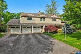 123 Midwood Rd, Paramus, NJ 07652 - Photo 1