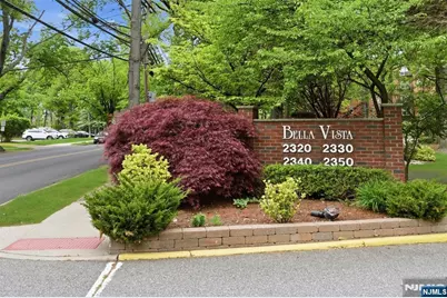 2330 Linwood Avenue 2E #2E, Fort Lee, NJ 07024 - Photo 1
