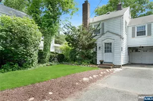 12 Bancroft Pl, Fair Lawn, NJ 07410 - Photo 1