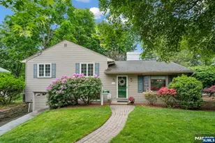 165 Busteed Dr, Midland Park, NJ 07432 - Photo 1