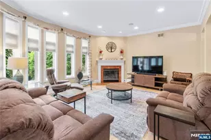 103 Hudson Cove, Edgewater, NJ 07020 - Photo 1