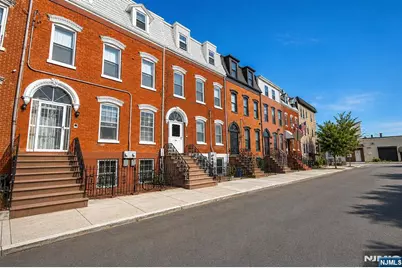 108 Bruen 2 #2, Newark, NJ 07105 - Photo 1