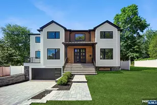 33 Lincoln Ave, River Edge, NJ 07661 - Photo 1