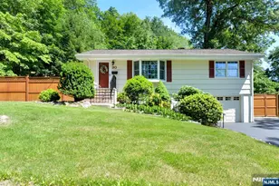 30 Knolls, Bloomingdale, NJ 07403 - Photo 1