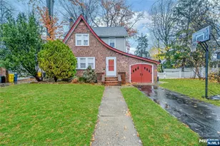 425 Beatrice St, Teaneck Township, NJ 07666 - Photo 1