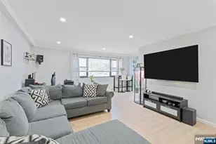 25 Grand Ave 1E, Hackensack, NJ 07601 - Photo 1