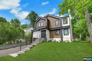 279 Jefferson Ave, Cresskill, NJ 07626 - Photo 1