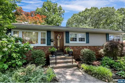 480 Baxter Avenue, Wyckoff Township, NJ 07481 - Photo 1