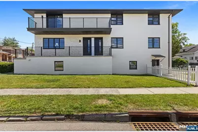 302 E Harriet Avenue 1 #1, Palisades Park, NJ 07650 - Photo 1