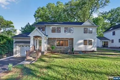 2 Garden Court, Ho Ho Kus, NJ 07423 - Photo 1