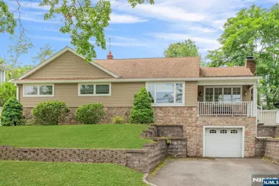 42 Heatherhill Road, Cresskill, NJ 07626 - Photo 1