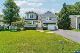 252 Canterbury Pl, Ridgewood, NJ 07450 - Photo 1