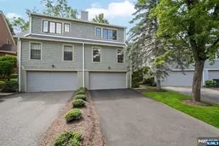 15 Nuthatcher Ct, Wayne, NJ 07470 - Photo 1