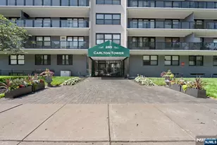 285 Aycrigg Ave 15C, Passaic, NJ 07055 - Photo 1