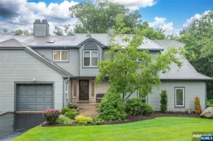 15 Fair Ridge Ct, Wayne, NJ 07470 - Photo 1
