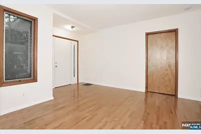 515 N Monroe Street, Ridgewood, NJ 07450 - Photo 6
