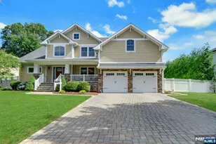 23 Hollybrook Rd, Paramus, NJ 07652 - Photo 1