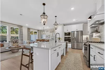 12 Reservoir Court, Wayne, NJ 07470 - Photo 1