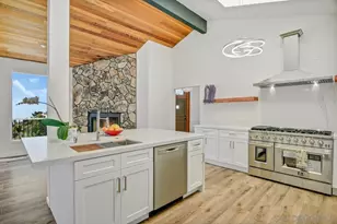 1935 Nautilus St, La Jolla, CA 92037 - Photo 14