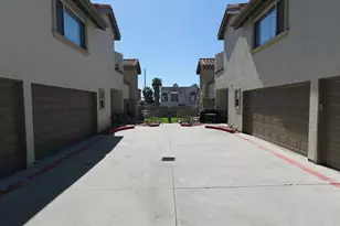 2050-2060 Garnet Ave, San Diego, CA 92109 - Photo 4