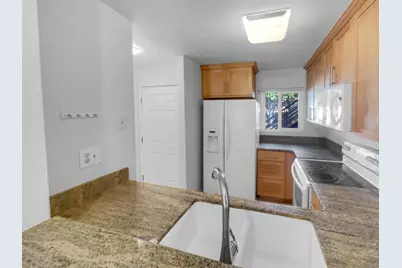  7405 Charmant Dr #2427, San Diego, CA 92122 - Photo 10