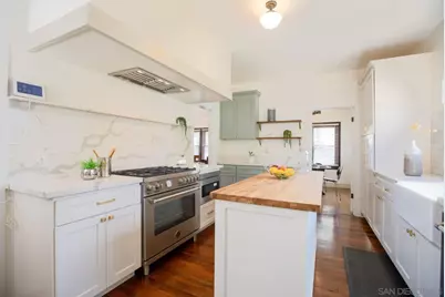  2009 S Victoria Ave, Los Angeles, CA 90016 - Photo 12