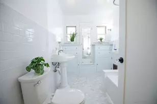 2009 S Victoria Ave, Los Angeles, CA 90016 - Photo 28