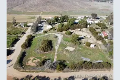  27640 Smith Rd #1, Winchester, CA 92596 - Photo 4