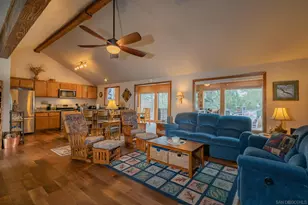 39470 Lake Dr, Big Bear Lake, CA 92315 - Photo 10