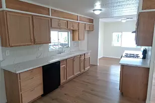 1010 E Bobier Dr, Vista, CA 92084 - Photo 8