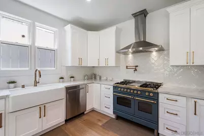  924 D Avenue, Coronado, CA 92118 - Photo 18