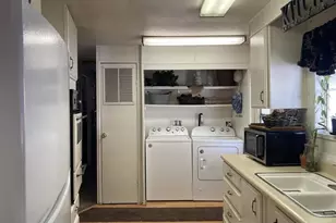 881 N Lake, Hemet, CA 92544 - Photo 8