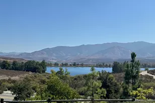 1328 N Paradise Ridge Way, Chula Vista, CA 91915 - Photo 2