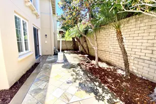 1326 Caminito Arriata, La Jolla, CA 92037 - Photo 30