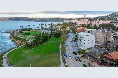  1039 Coast Blvd #H, La Jolla, CA 92037 - Photo 2