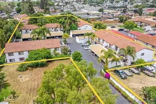 380 Plymouth Dr, Vista, CA 92083 - Photo 2
