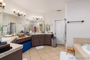 569 Inverlochy Dr, Fallbrook, CA 92028 - Photo 18