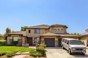 569 Inverlochy Dr, Fallbrook, CA 92028 - Photo 1