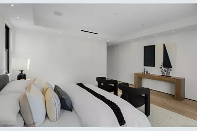  242 Playa Del Norte St, La Jolla, CA 92037 - Photo 14