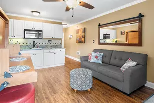 1021 Scott St, San Diego, CA 92106 - Photo 6