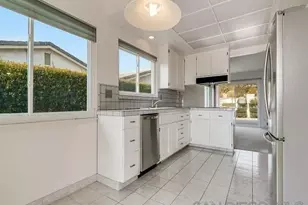 1619 Calle De Primra, La Jolla, CA 92037 - Photo 16