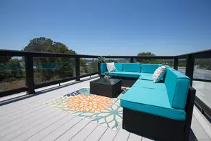 1047 Highland Dr, Del Mar, CA 92014 - Photo 10