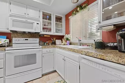  23653 Country Villa Rd, Ramona, CA 92065 - Photo 12