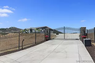 4027 Sumac Summit, Fallbrook, CA 92028 - Photo 4