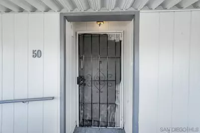  211 N Citrus Avenue #50, Escondido, CA 92027 - Photo 4