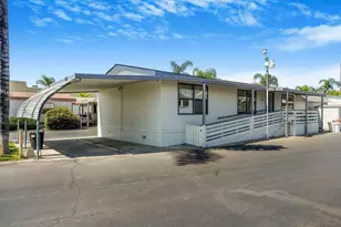 211 N Citrus Ave, Escondido, CA 92027 - Photo 1