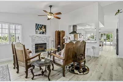  5241 Alamosa Park Dr, Oceanside, CA 92057 - Photo 8